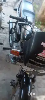 Hero Honda CD deluxe black color