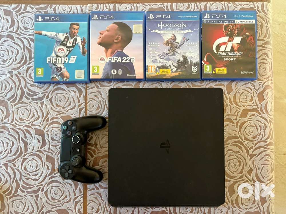pS4 Slim (1TB)
