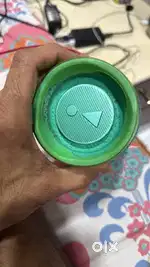 JBL Charge 4
