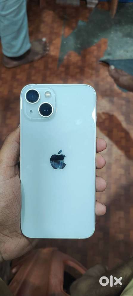 iPhone 13 Battery health 88% No replacement/Refurbished