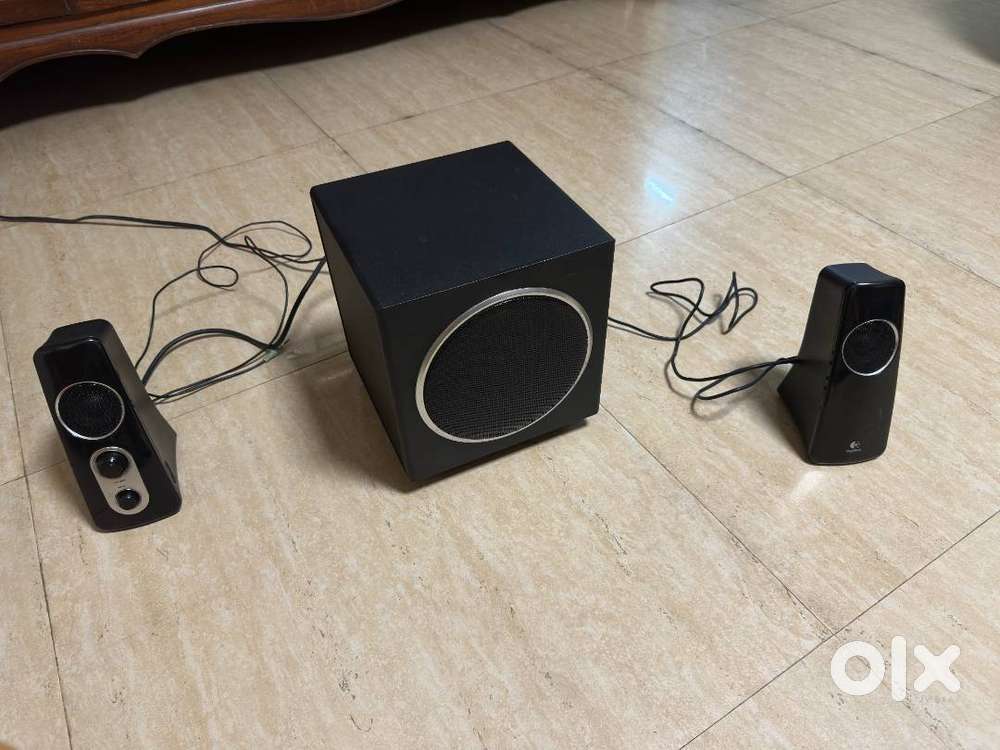Logitech Z523 multimedia speakers