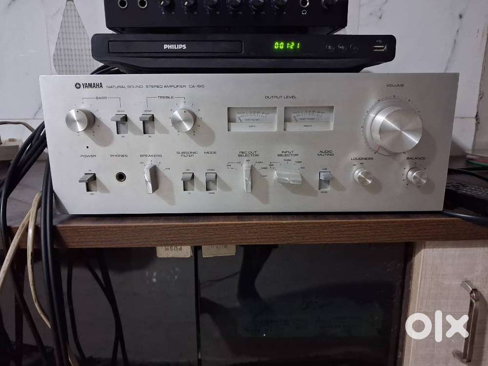 YAMAHA STEREO AMPLIFIER