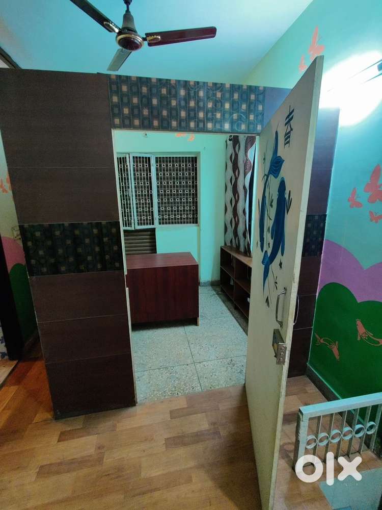 Office/hall for rent
