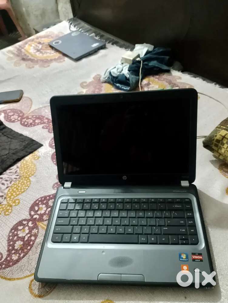 HP laptop 4GB RAM 128SD