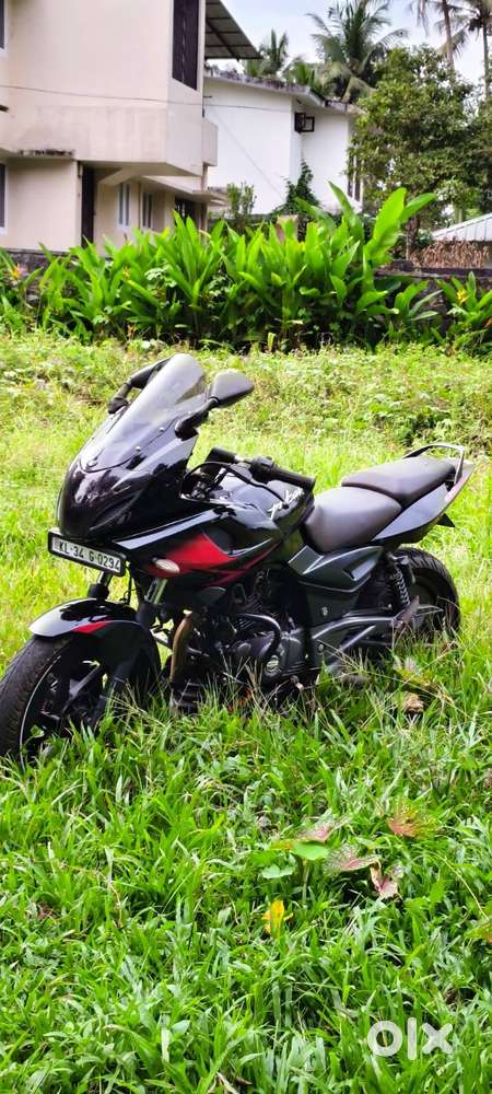 Pulsar 220, 2019 model, BS4