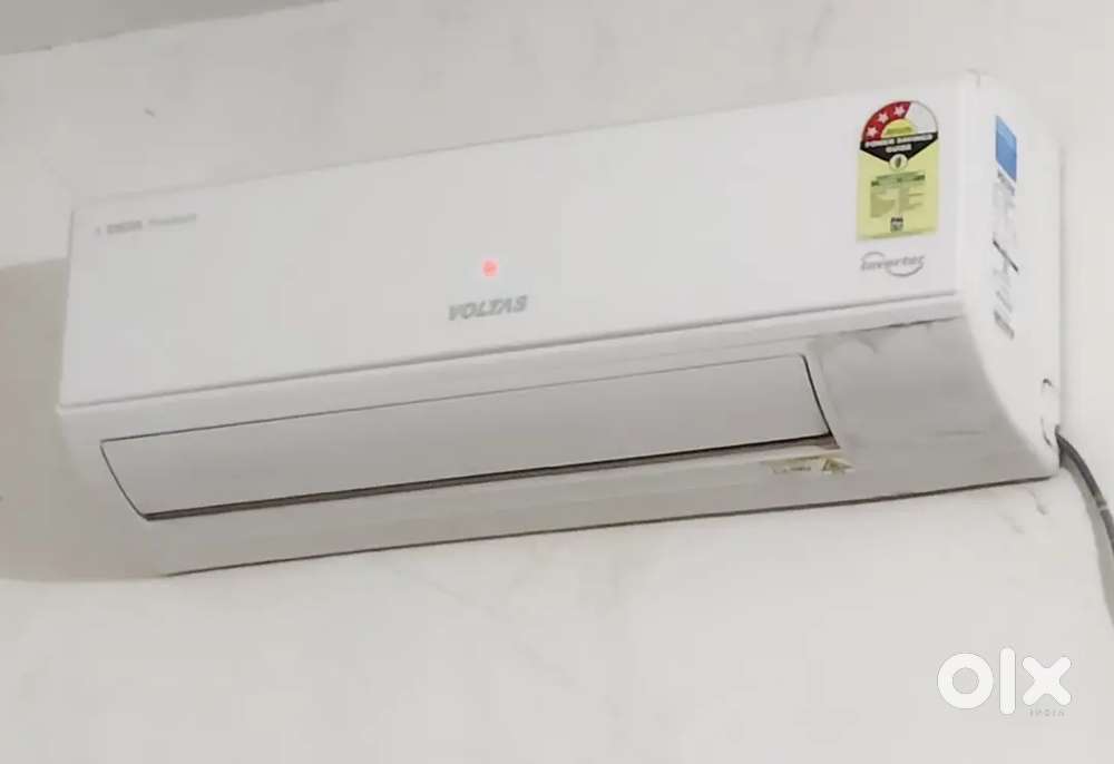 Voltas AC 1.5 tons 6 month old