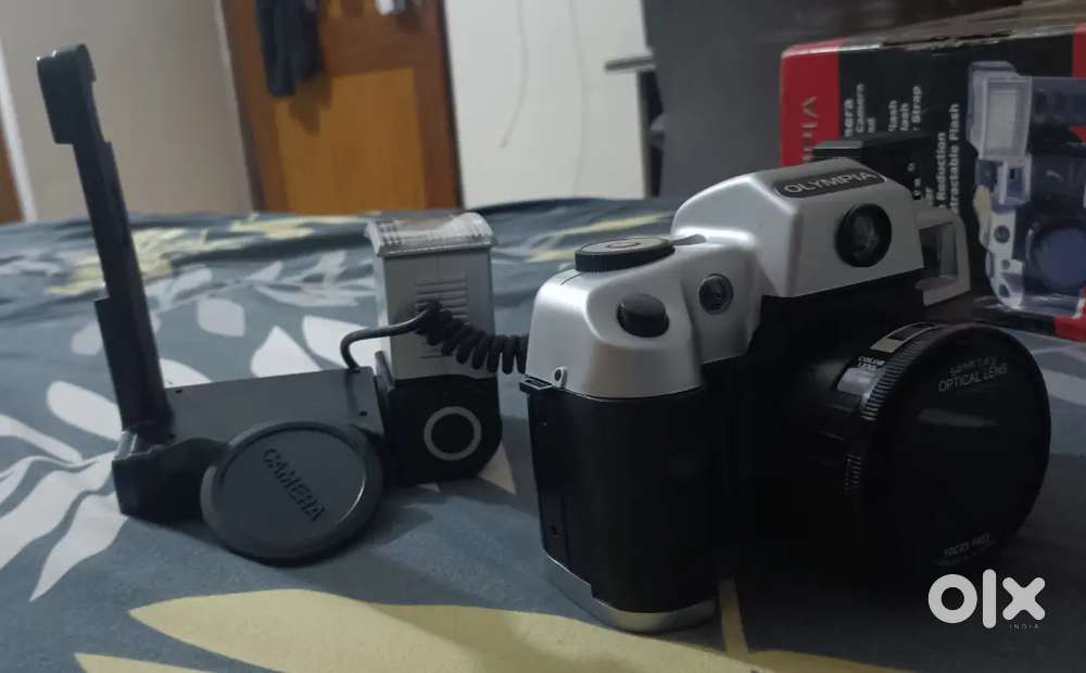 Olympia DL 2000A advanced camera