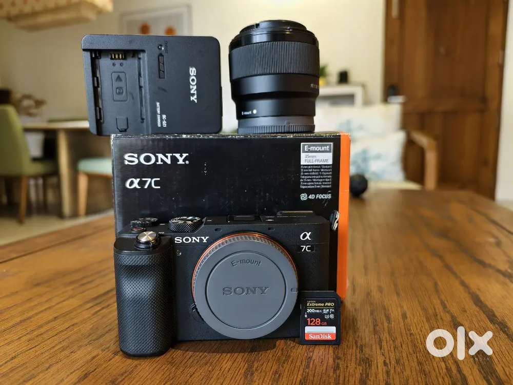 SONY A7C FULL FRAME (WARRANTY) WITH 50MM 1.8 LENS