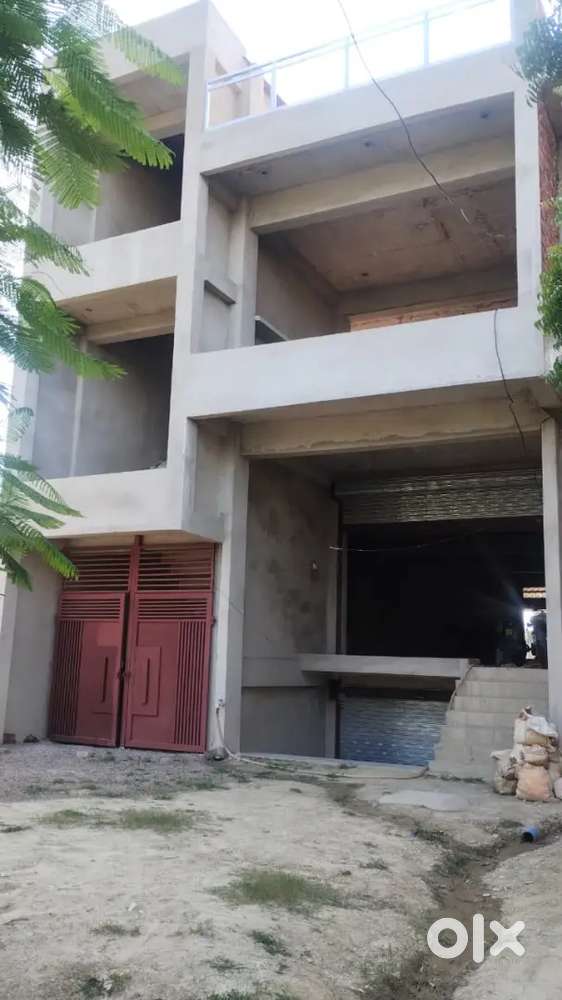 For rent (office, Bank, godown)