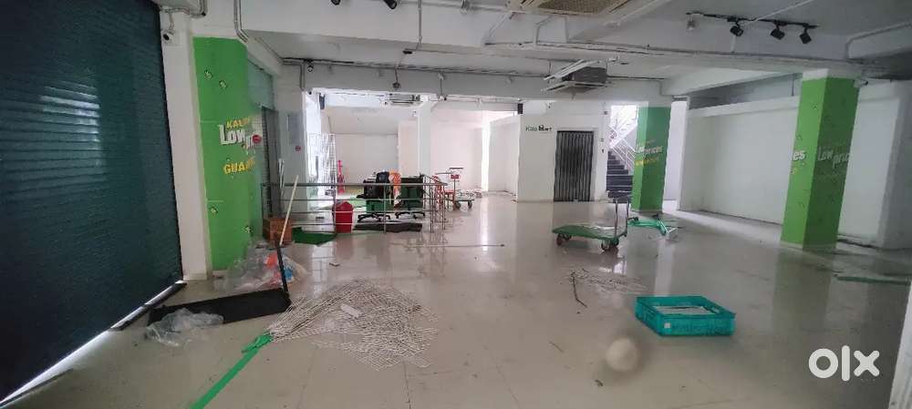 Maintenance AB road connectivity showroom space available