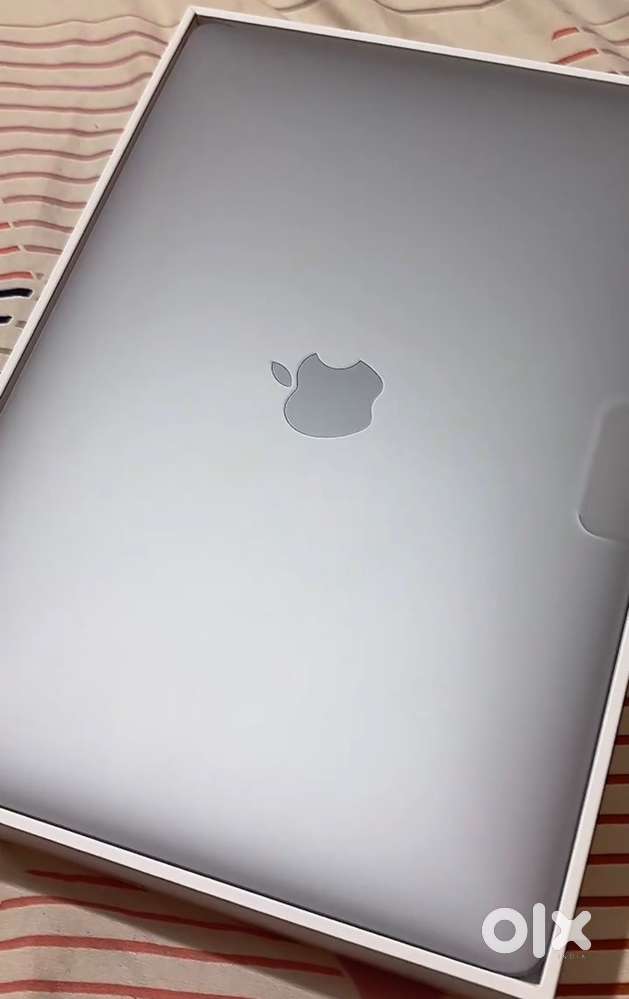 MacBook Air M1 2020 Brand New