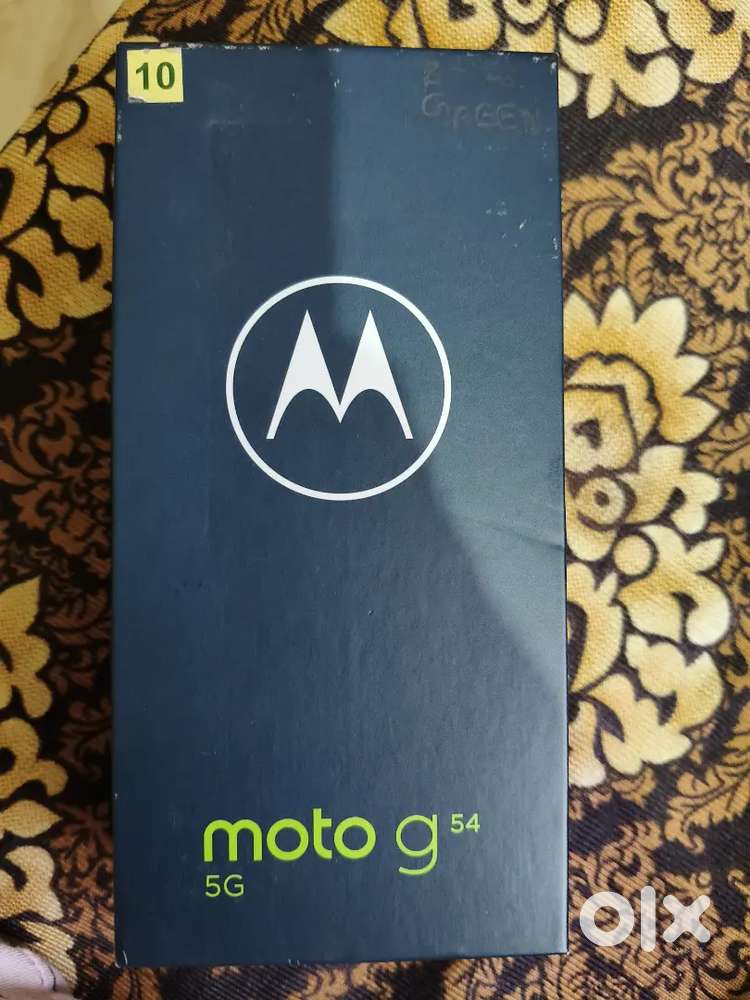 Phone, with box , charger and type c cable,good condition phone