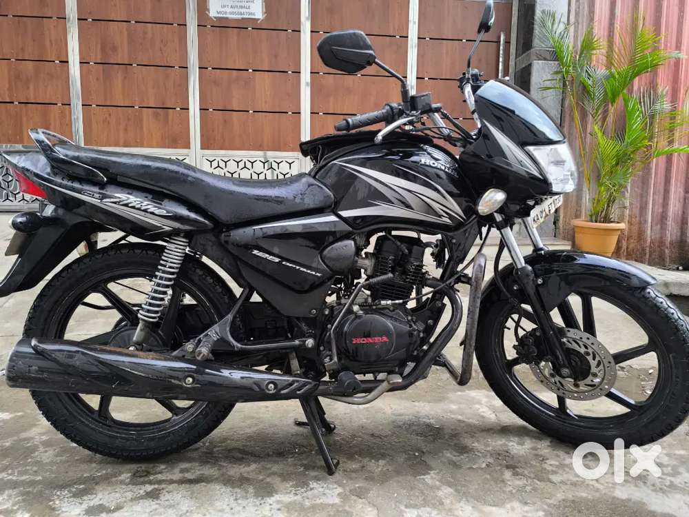 Honda CB shine 125 cc 1 year insurance excellent condition