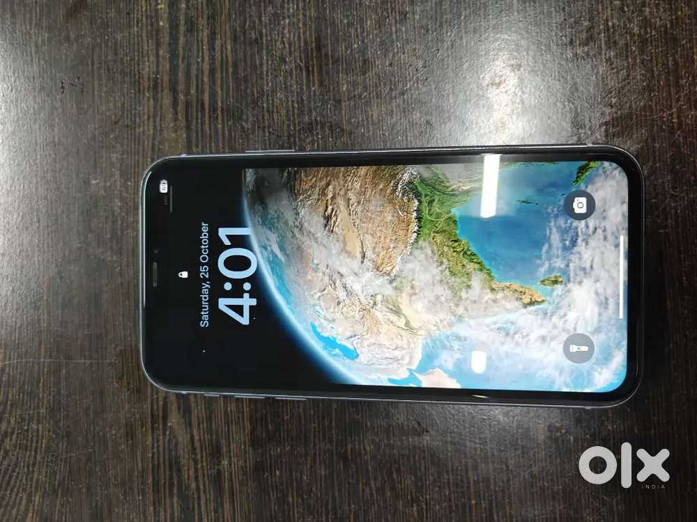 Iphone 11 in mint condition