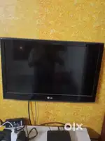 LG 55 cm ( 22 inch) Full LED