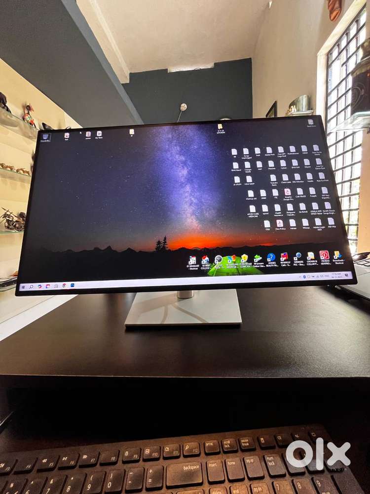 Dell UltraSharp 24 Usb-C Hub Monitor U2422HE