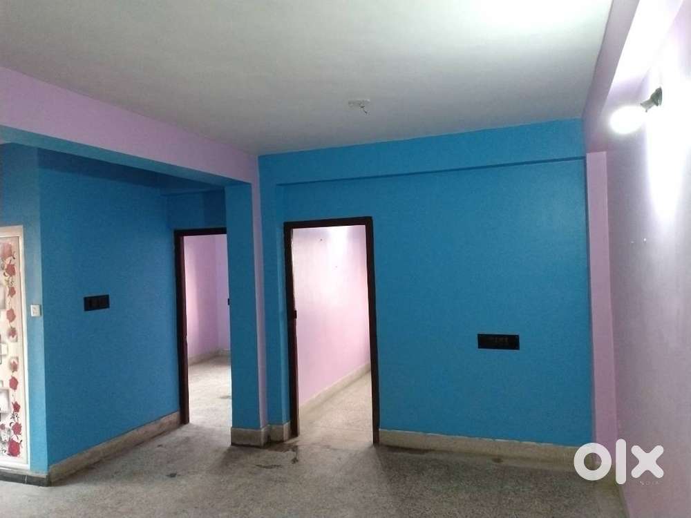 Flat in prime location,Beside budge budge trunk road