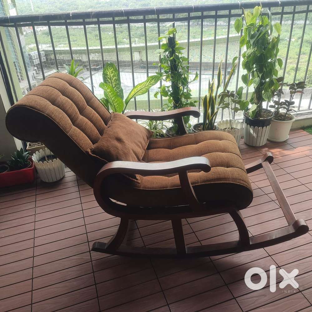 Solid wood with cushion Rocking chair