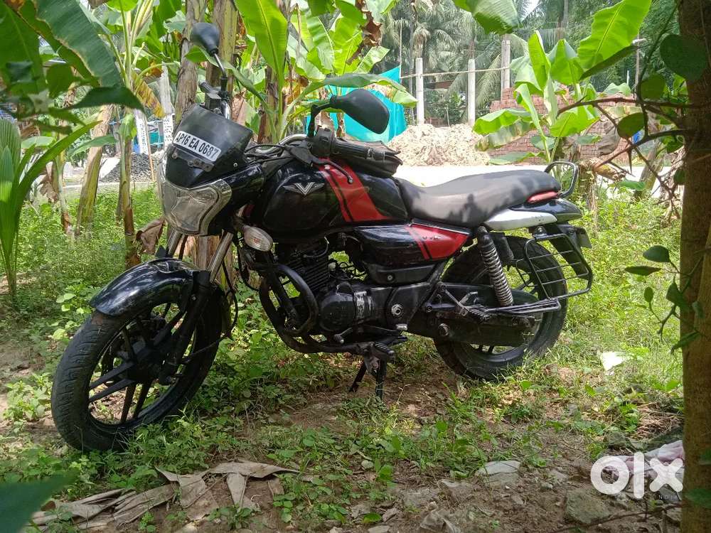BAJAJ V15 bike 2016 model