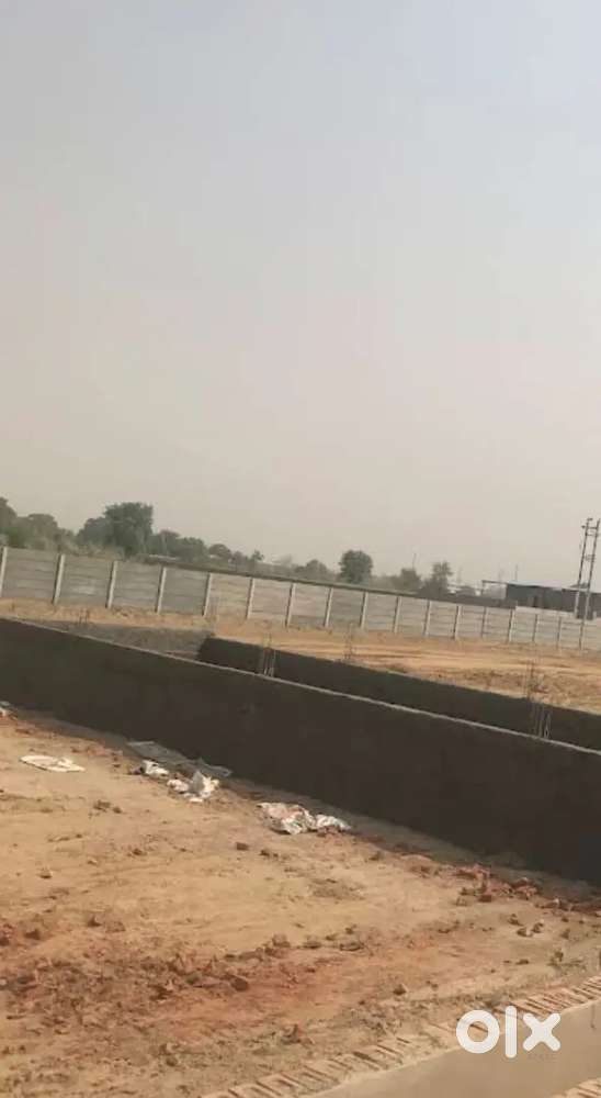 Plots 32000 rs गज से start