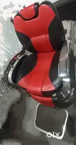 Saloon chair
