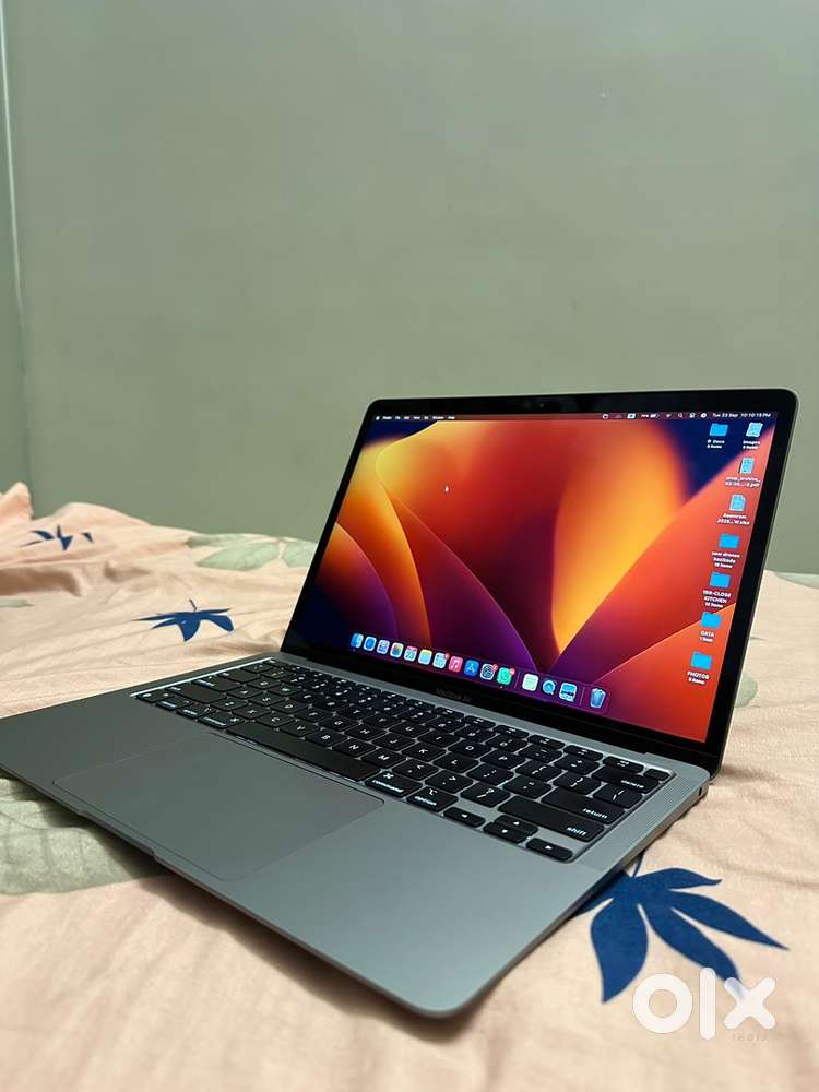Apple MacBook Air M1 (8GB/256GB)