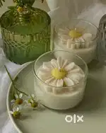 Daisy Bloom Candle