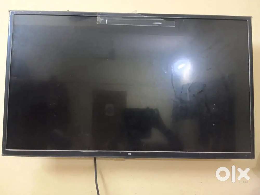 REDMI 32 INCH SMART TV