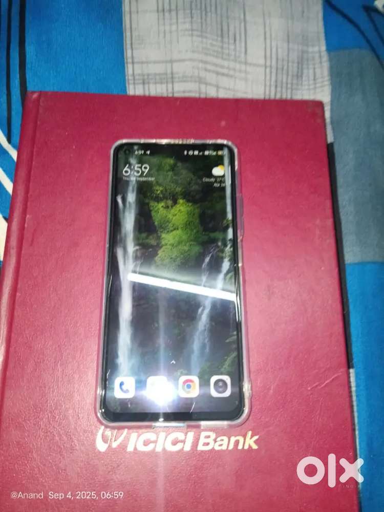 Xiaomi 11 lite ne 5g box charger sab orignal hai