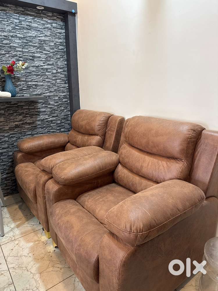 2 single sofa seats with good condition