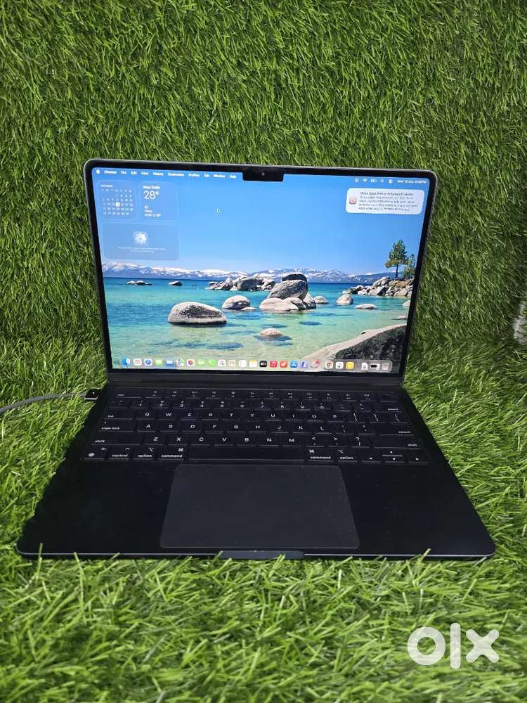 Macbook M2 Air A2681 8gb ram 256gb ssd