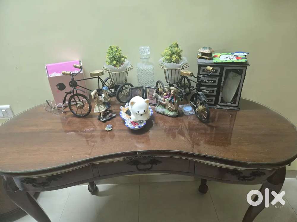 Vintage Kidney Table