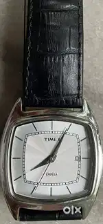 Like new Timex Empera quartz wrist watch.