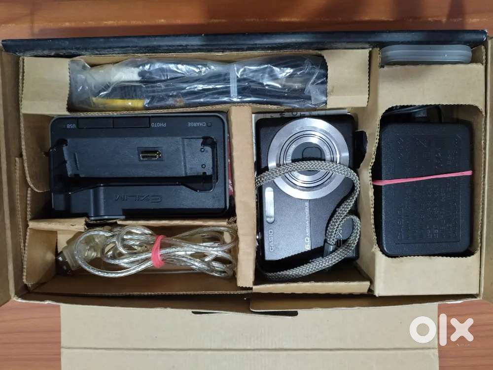 Casio EX - Z600 Exilm