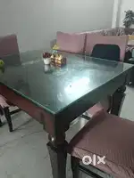 Dining table with 4 chair