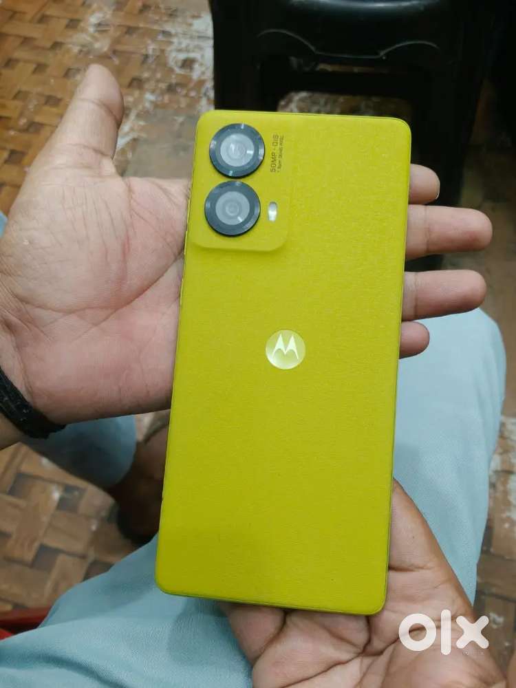 Motorola G85  8/1/28new fone