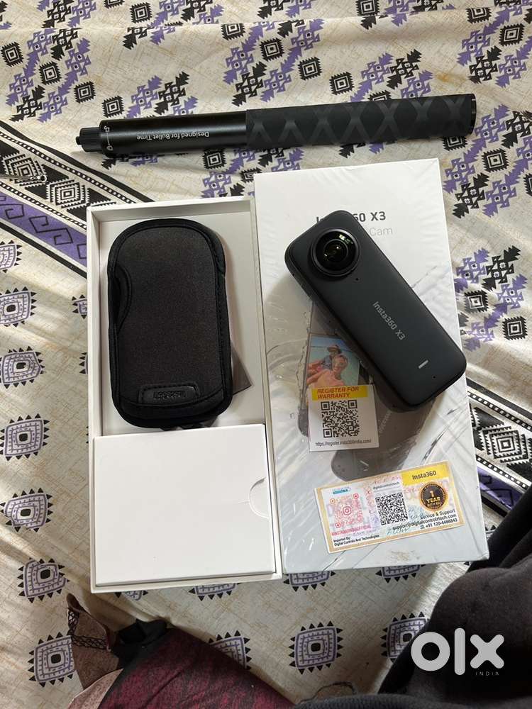 Insta360 x3 camera