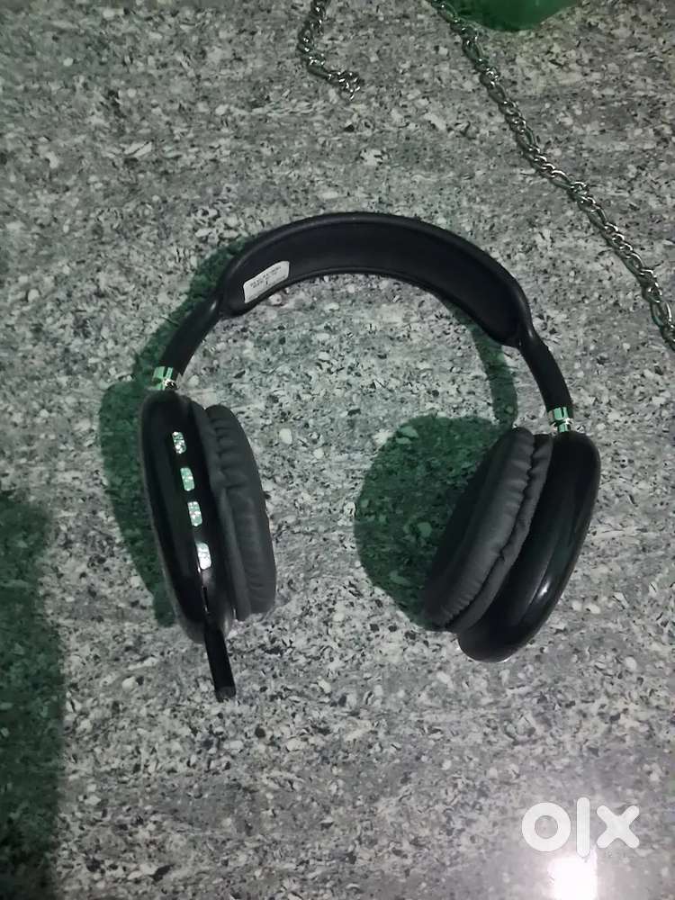 P9 headphone
