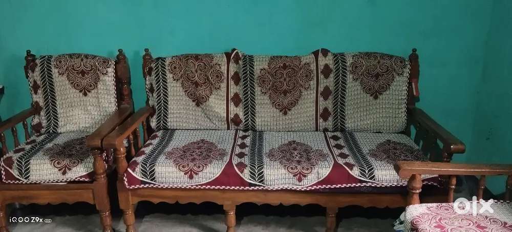 Stylish & Comfortable 5-Seater Sofa for Sale  Great Condition