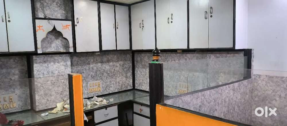 Office rent out at B B Ganguly Street, Kolkata near Lalbazar