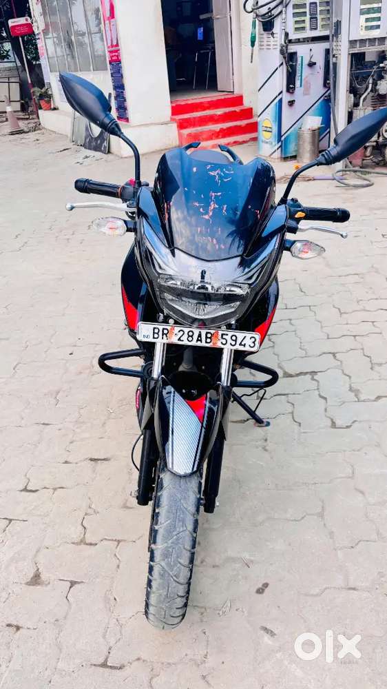 Apache RTR 160 Black Dual disk