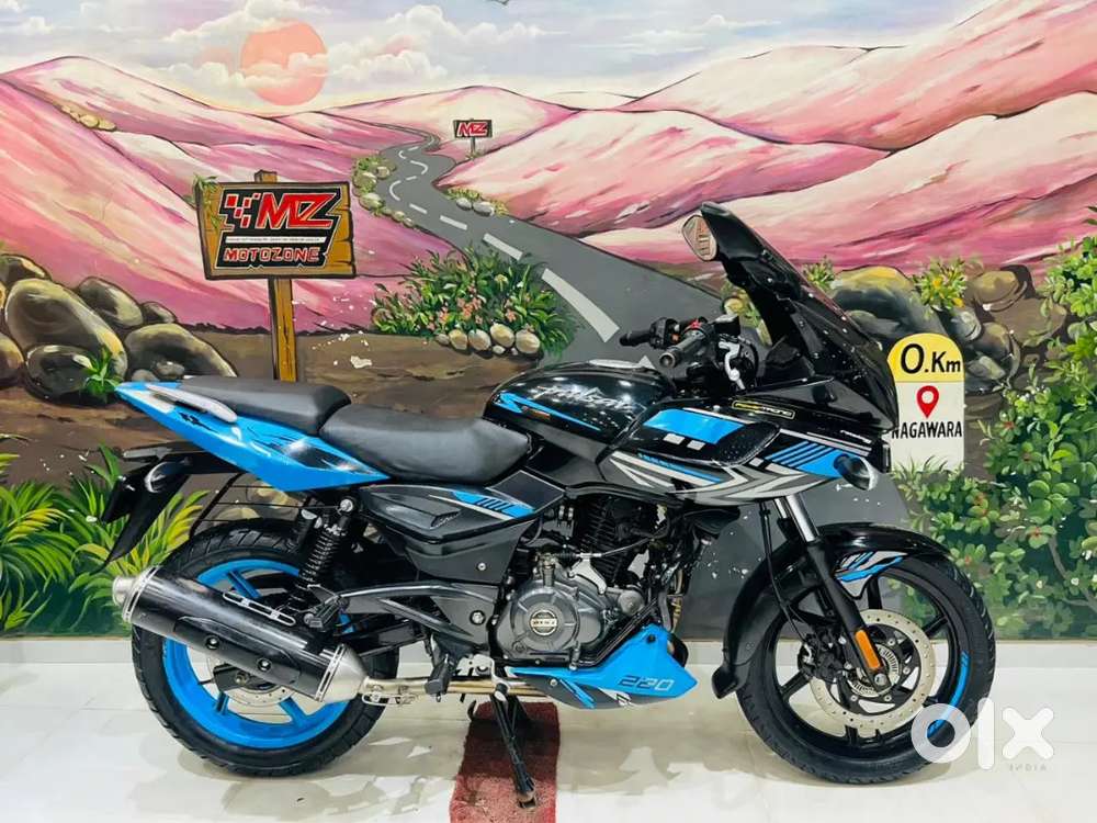 BAJAJ PULSAR 220F DUAL DISC DUAL ABS BLUE BLACK COLOUR MODEL 2021