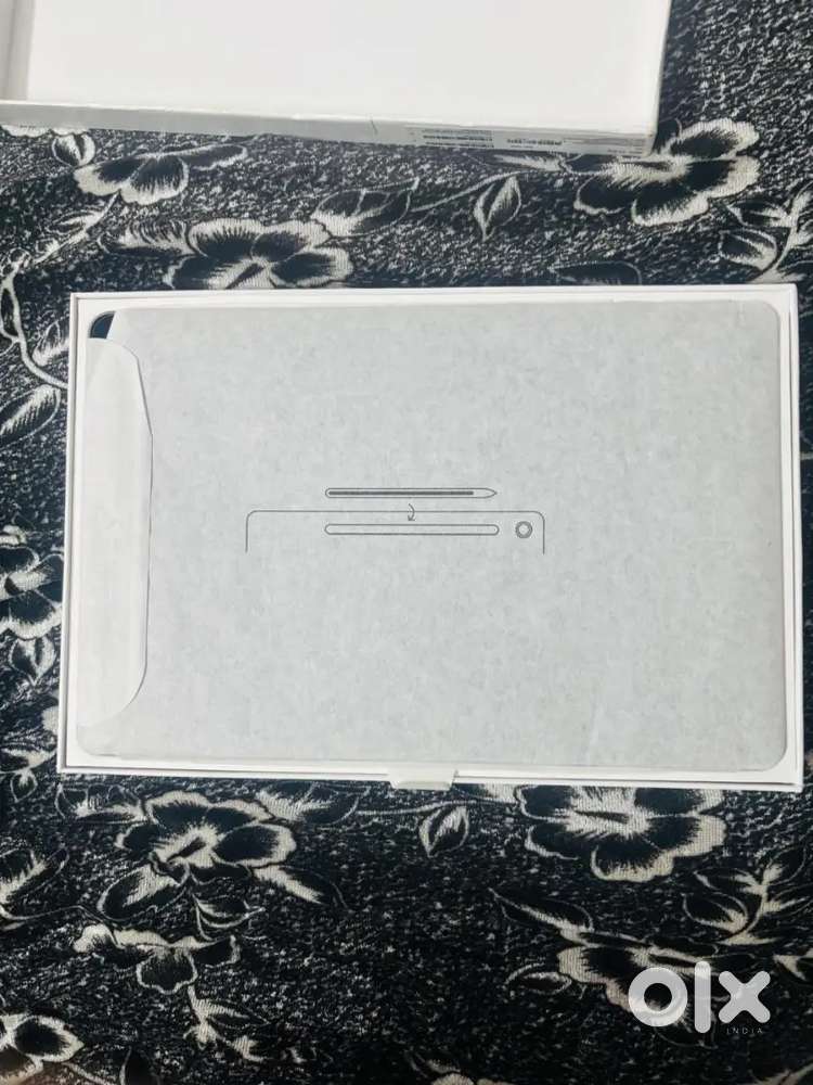 Samsung tab bill box charger available 3 month old new condition