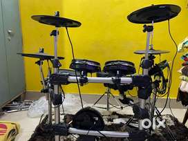 Carlsbro 600 drums electric