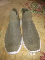 Men&Ladies Shoes Available