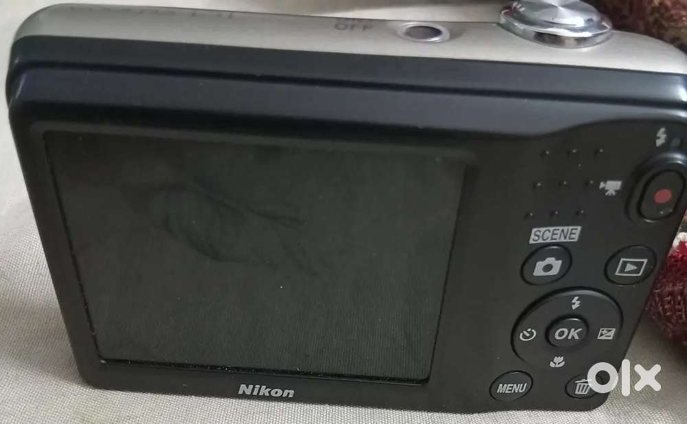 Branded nikkon digital camera fine finished