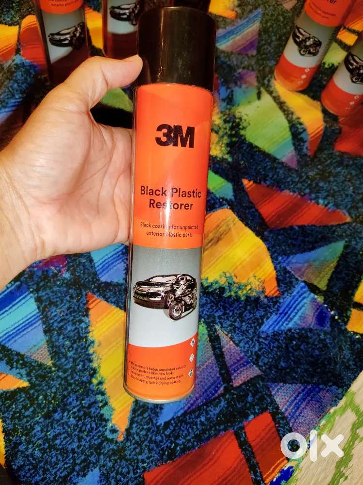 Spray Paint 3M Black Plastic Restorer