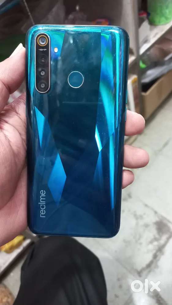 Realme5 pro, Brand box,original vooc charger. Final Price-5500/-