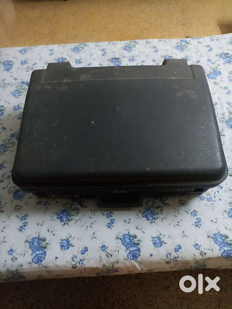7 suitcases for ₹1500 each