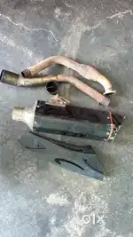 Akrapovic R7 exhaust & Axor Helmet